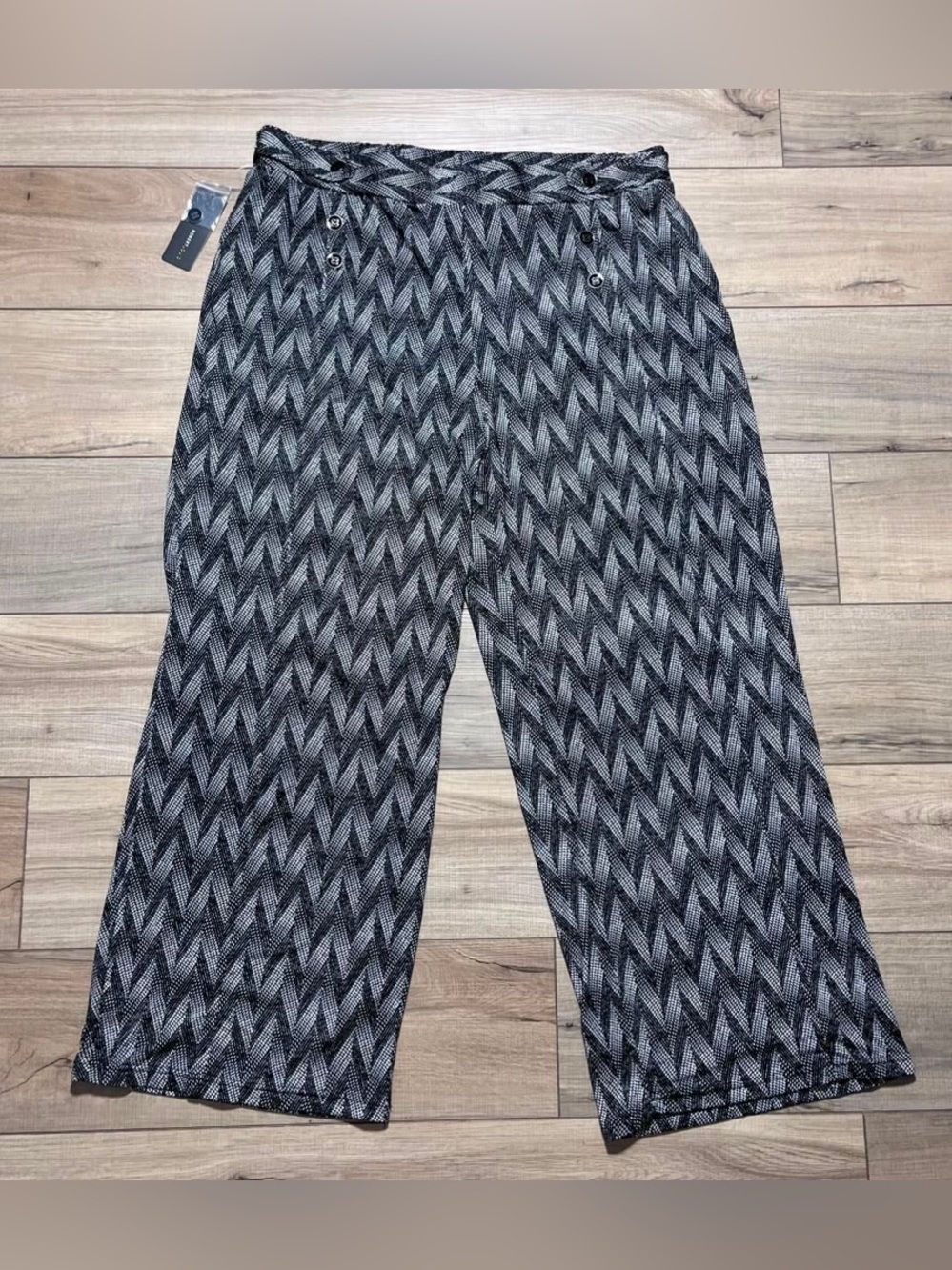 Robert Louis Womens Chevron Printed Pull On Pants Size‎ 3X Black & White